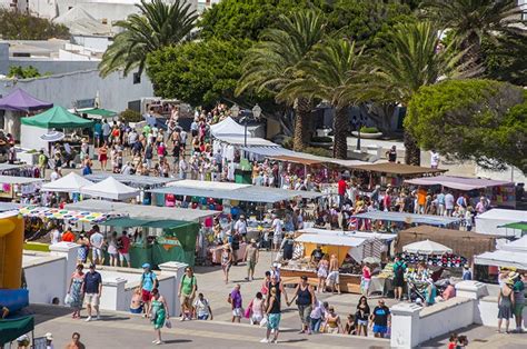 clothes shopping in lanzarote|best markets in lanzarote.